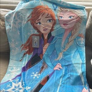Disney Frozen Anna and Elsa Blanket